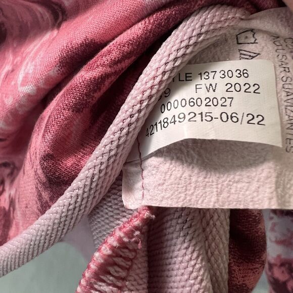 Under Armour Crewneck Cropped Sweatshirt Womens Size Large Pink Camo Long Sleeve - Picture 9 of 12